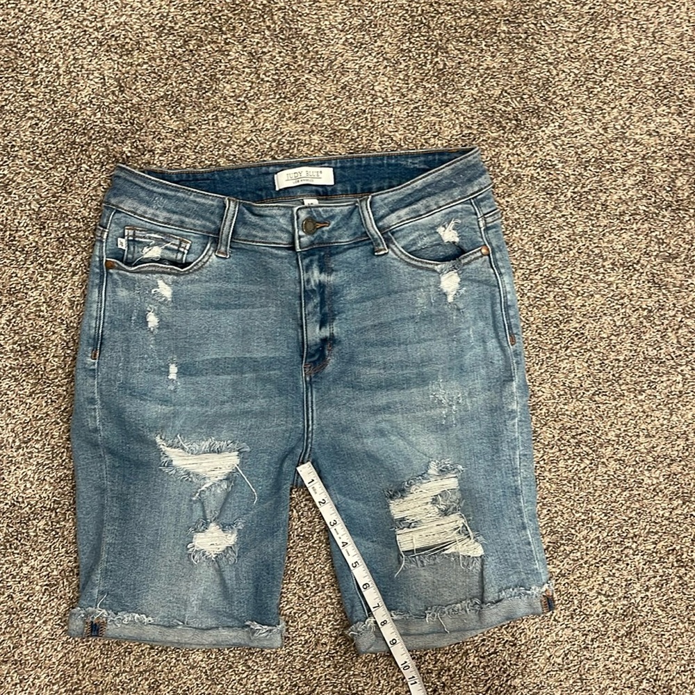 Judy Blue shorts XL.